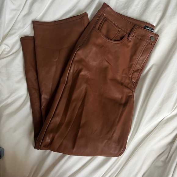 Vegan leather brown straight leg pants 🧸 - Picture 1 of 3